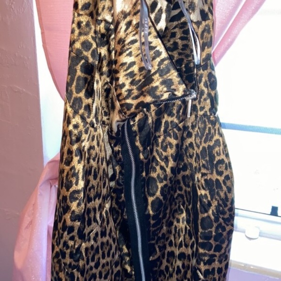 Dress - Picture 2 of 3